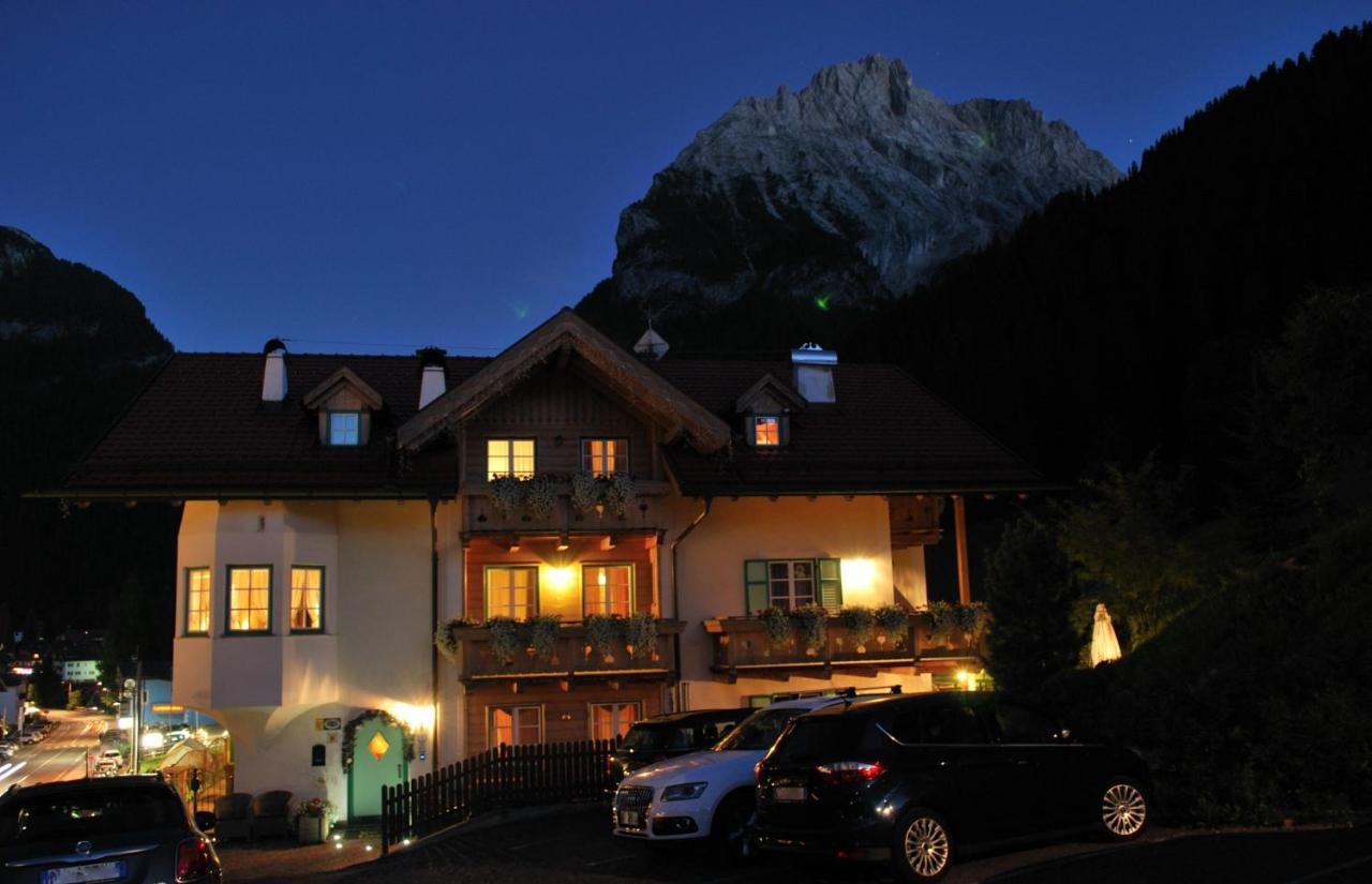 Garni Val De Costa Hotel Canazei Exterior photo