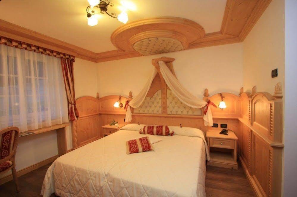 Garni Val De Costa Hotel Canazei Exterior photo