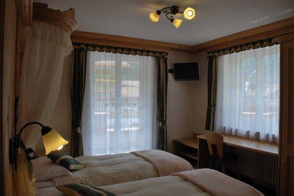 Garni Val De Costa Hotel Canazei Exterior photo